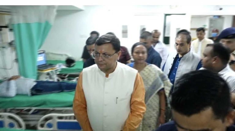 सीएम धामी ने किया राजकीय दून मेडिकल कॉलेज चिकित्सालय का औचक निरीक्षण, दिए ये निर्देश…