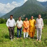 उत्तरकाशी : सकलानी एवं नौटियाल परिवार ने अखिल विश्व गायत्री परिवार शांतिकुंज को गुरु पूर्णिमा के अवस...