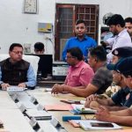 देहरादून आपदा केंद्र का मुख्यमंत्री ने किया निरिक्षण, जिलाधिकारियों से जाना जिले का हाल