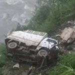 उत्त्तरकाशी : चालक की लापरवाही से पलटा वाहन