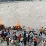 चमोली हादसे में एक ही गांव के नौ लोगों की मौत से शोक की लहर, एक परिवार से उठी तीन अर्थी…