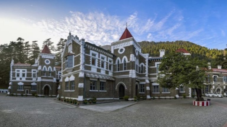 उत्तराखंड हाईकोर्ट ने किए बंपर तबादले, लिस्ट जारी…