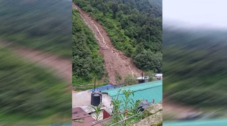 केदारनाथ घाटी में फिर बड़े हादसा, मलबे में जिंदा दफन हुए दो मासूम…