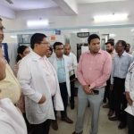 अचानक दून अस्पताल पहुंचे स्वास्थ्य सचिव, अधिकारियों को दिे ये सख्त निर्देश…