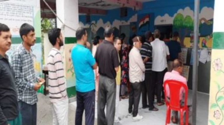 बागेश्वर उपचुनाव के लिए मतदाताओं में उत्साह, तीन बजे तक इतने प्रतिशत हुआ मतदान…