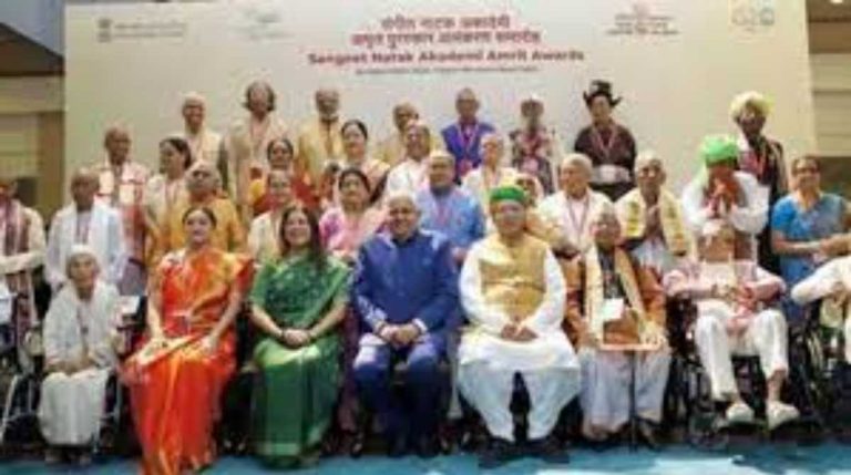 उत्तराखंड के चार कलाकारों को मिला संगीत नाटक अकादमी अमृत पुरस्कार,उपराष्ट्रपति ने किया सम्मानित…