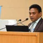 राज्य में डेंगू और वायरल संक्रमित मरीजों की संख्या में इजाफा, स्वास्थ्य सचिव ने रक्तदान कर की ये अपी...