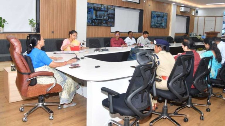 मजदूरों के बच्चों की शिक्षा के लिए मोबाइल स्कूलों की व्यवस्था करने के निर्देश…