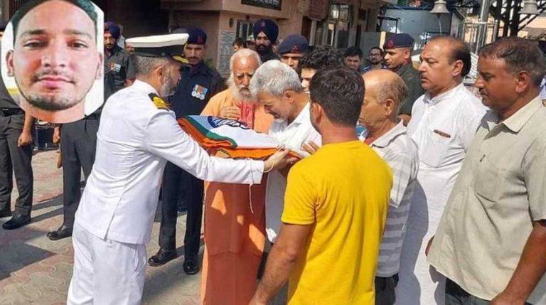 उत्तराखंडः बर्फ में दबा मिला नौसेना के जवान का शव एक साल बाद मिला, परिजनों में मचा कोहराम…