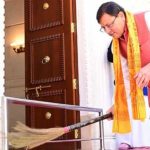 कैंची धाम पहुंचे सीएम धामी, श्री राम शिला की साफ-सफाई कर दिया ये संदेश…