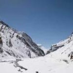 हिमखंड टूटने से मार्ग बंद, बर्फीले तूफान से आमजन परेशान…