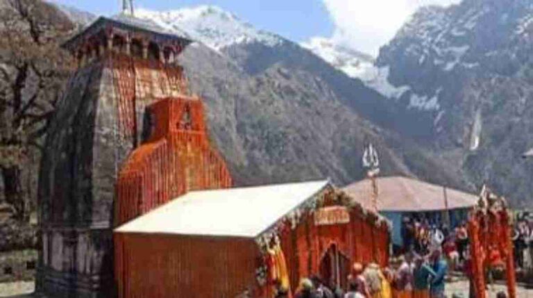 आस्था: खुल गए पंचकेदारों मे प्रतिष्ठित द्वितीय केदार भगवान श्री मदमहेश्वर जी के कपाट…