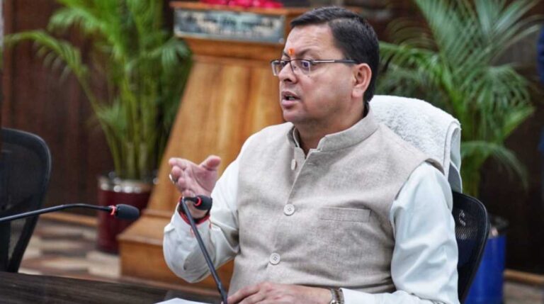 Uttarakhand: धामी सरकार सख्‍त, वन विभाग के लापरवाह कार्मिकों पर गिरी गाज…