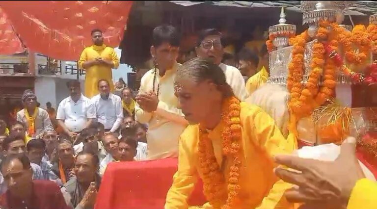 अर्जी: उत्तरकाशी मे जल संकट, बाबा के दरबार मे लगी अर्जी…