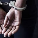 गिरफ्तार: यंहा प्रसिद्ध मंदिर के बाबा को स्मैक तस्करी मे पुलिस ने किया गिरफ्तार…