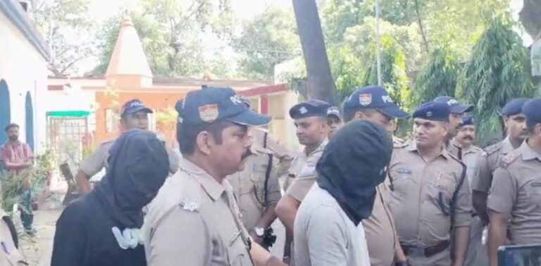 वारदात: यंहा चोरी करने के बाद महिला को उतार दिया मौत के घाट…