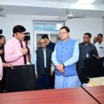 सीएम धामी अचानका पहुंचे  राज्य आपदा परिचालन केन्द्र, अधिकारियो को दिए ये निर्देश…