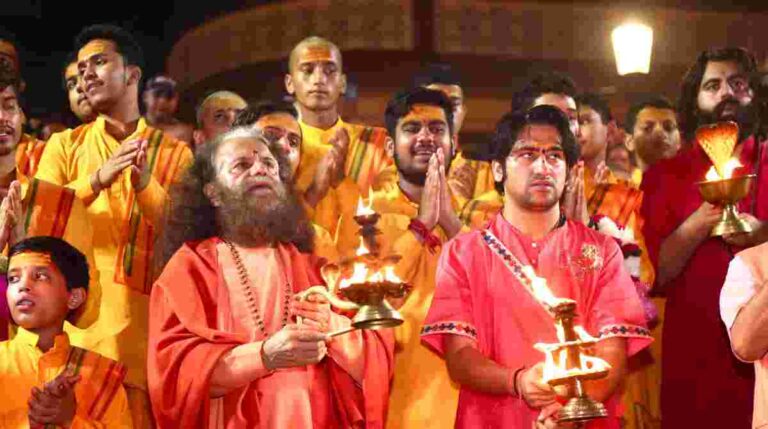 आगमन: बाला जी सरकार पंडित धीरेन्द्र शास्त्री का ऋषिकेश आगमन…