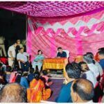 जूनून: काम का जूनून यंहा DM ने रात ही लगा डाली चौपाल…