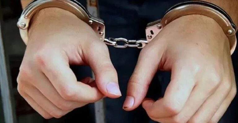 रिश्वत लेते हुए रंगे हाथ पकड़े गए मंडी समिति काशीपुर के प्रभारी सचिव – सतर्कता विभाग की कार्रवाई