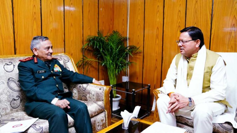 मुख्यमंत्री धामी से चीफ ऑफ डिफेंस स्टाफ (CDS) जनरल अनिल चौहान ने शिष्टाचार भेंट की…