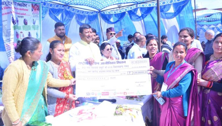 गरुड़ में सेवा, सुशासन और विकास के तीन वर्ष पर जन सेवा शिविर आयोजित