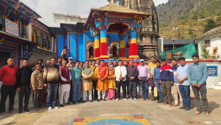 मुख्यमंत्री धामी ने चारधाम यात्रा की तैयारियों के लिए ये निर्देश, आयुक्त ने किया स्थलीय निरीक्षण