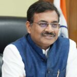 मुख्य सचिव आनंद बर्द्धन ने सिंचाई विभाग द्वारा जल संरक्षण हेतु बनाये जा रहे चेक डैम की समीक्षा की