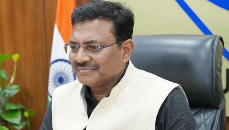 मुख्य सचिव ने की शिक्षा विभाग की समीक्षा