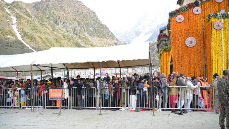 केदारनाथ में लगा बाबा के भक्तों का तांता, दो दिनों में ही श्रद्धालुओं का आंकड़ा पहुंचा 55 हजार के पार