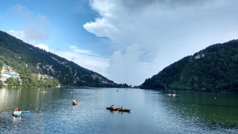 भारत-पाकिस्तान के बीच सीजफायर के बाद उत्तराखंड लौटे टूरिस्ट, नैनीताल-मसूरी में भीड़-होटल फुल