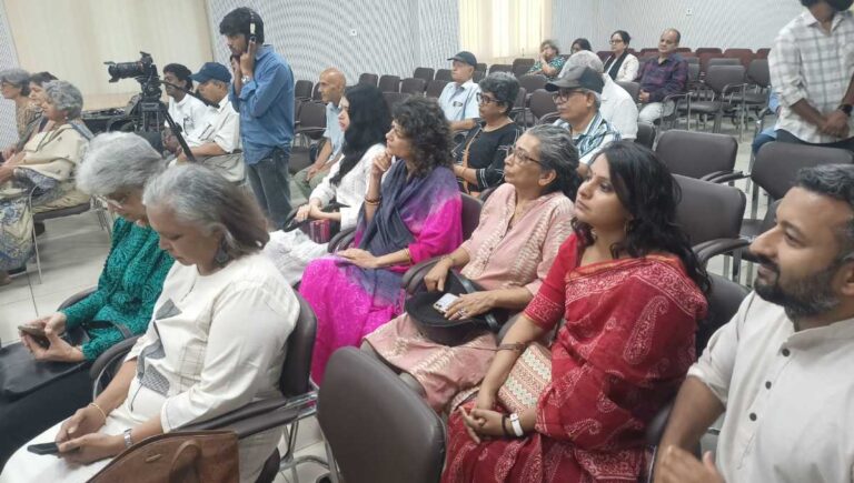 दून पुस्तकालय में आयोजित हुई कर्नाटक संगीत की एक शाम