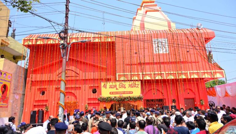 मुख्यमंत्री ने हल्द्वानी स्थित कालू सिद्ध मंदिर में प्राण प्रतिष्ठा महोत्सव में की पूजा-अर्चना