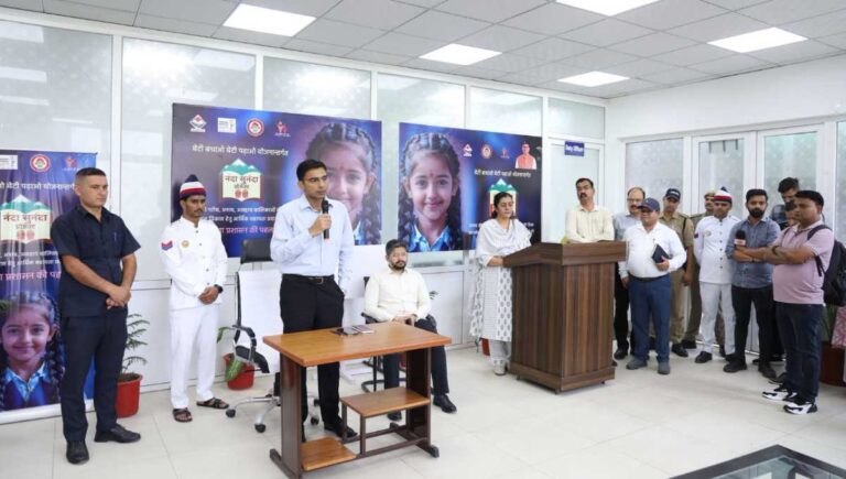 डीएम बंसल के प्रयासों से 14 मूकबधिर अनाथ बालिाओं को अब उनका नया आशियाना मिला