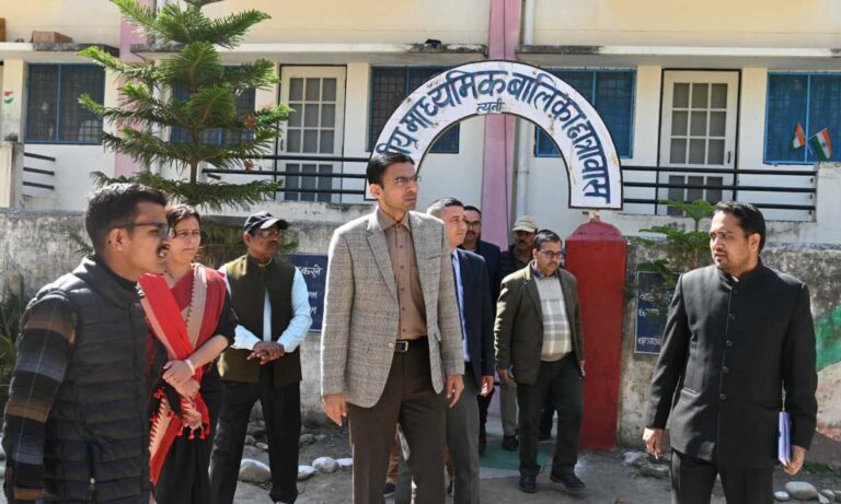 प्रोजेक्ट ‘‘उत्कर्ष’’ अन्तर्गत ब्लॉक चकराता, कालसी, विकासनगर के सभी सरकारी विद्यालय हुए फर्नीचयरयुक्त