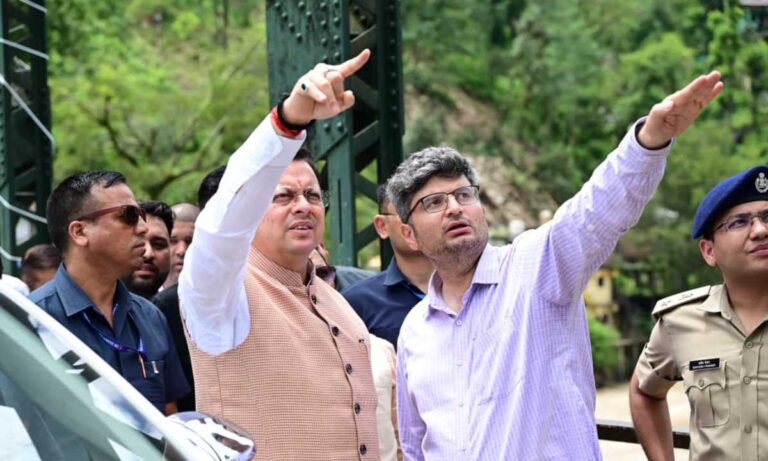 थराली में आपदा प्रभावित क्षेत्रों का मुख्यमंत्री ने किया स्थलीय निरीक्षण, अधिकारियों को राहत एवं रेस्टोरेशन कार्यों में तेजी लाने के दिए निर्देश