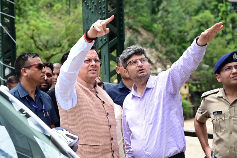 थराली में आपदा प्रभावित क्षेत्रों का मुख्यमंत्री ने किया स्थलीय निरीक्षण, अधिकारियों को राहत एवं रेस्टोरेशन कार्यों में तेजी लाने के दिए निर्देश