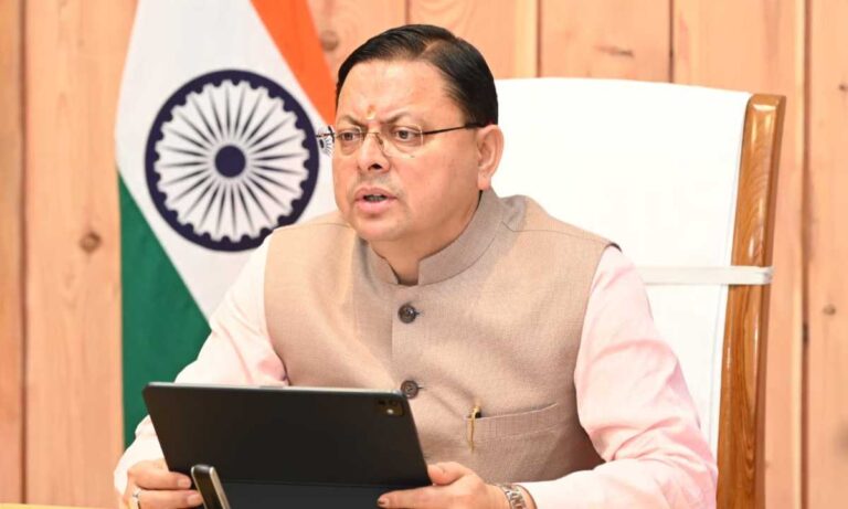 चमोली स्थित आदर्श ग्राम सारकोट में मुख्यमंत्री का जन्मदिन सादगीपूर्ण तरीके से मनाया गया