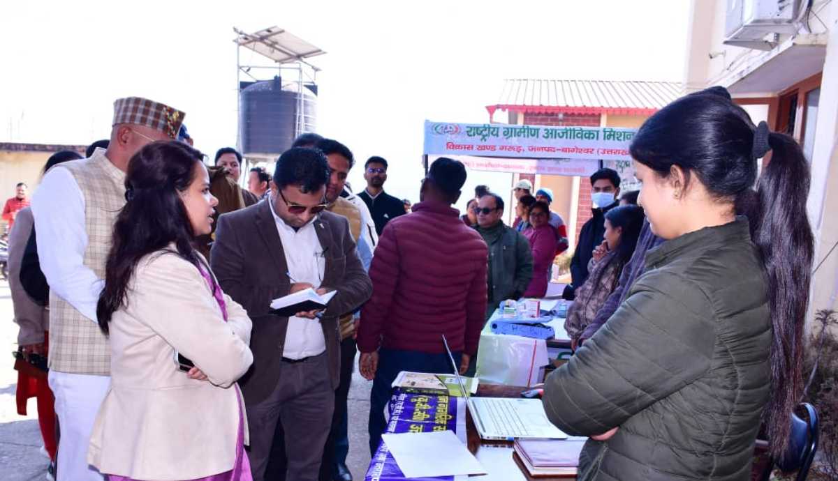 गरुड़ से शुरू हुआ “जन-जन की सरकार, जन-जन के द्वार” अभियान