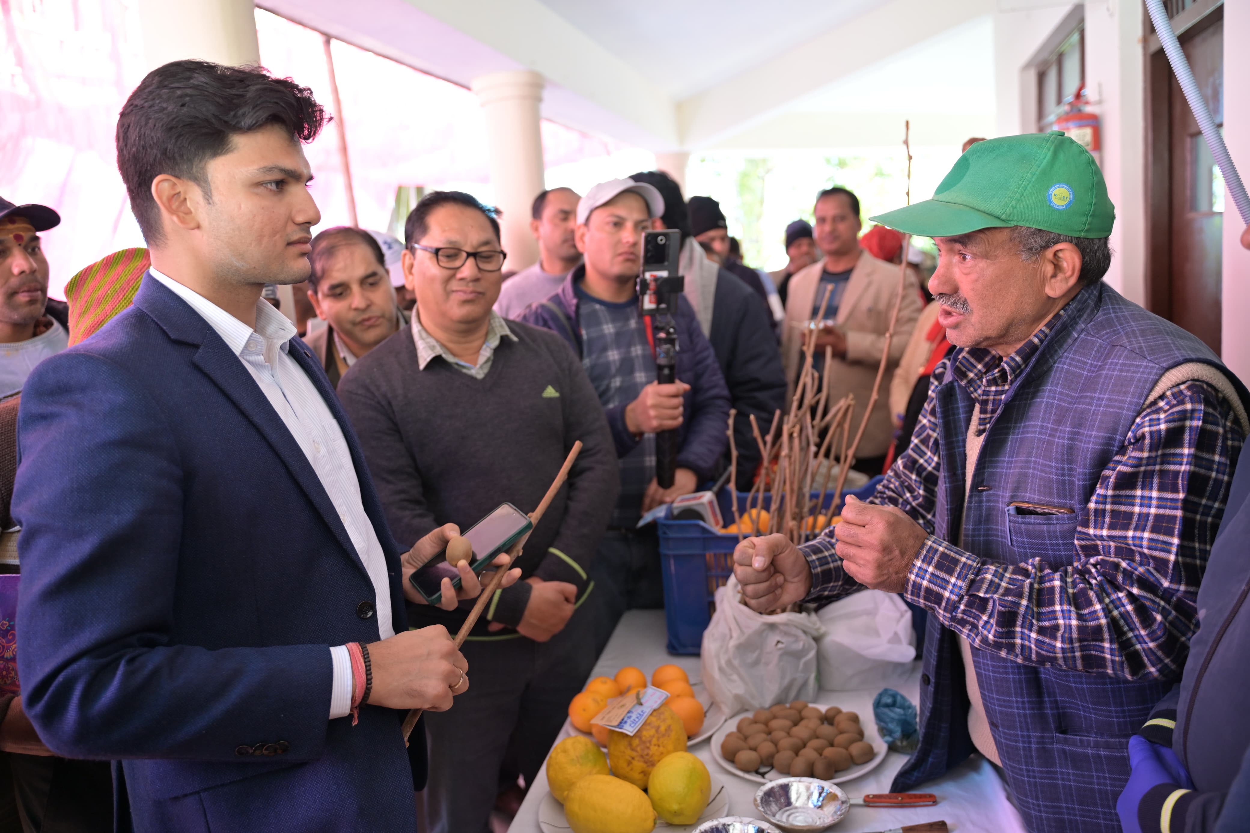 रुद्रप्रयाग: माल्टा महोत्सव में डीएम ने दिया संदेश, माल्टे से बने उत्पादों को शीतकालीन यात्रा से जोड़ने के निर्देश