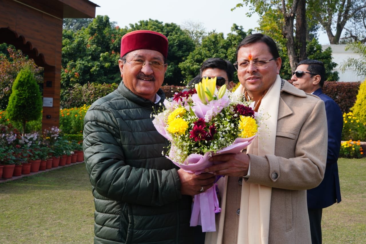 मुख्यमंत्री को विभिन्न क्षेत्रों के लोगों ने दी नववर्ष की शुभकामनाएं