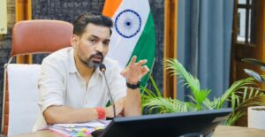 आर्थिक अभाव नहीं बनेगा इलाज में बाधा, गंभीर बीमारियों से जूझ रहे बच्चों का होगा निःशुल्क उपचार: डीएम