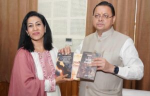 सीएम धामी से मिलीं साहित्यकार डॉ. योजना साह जैन, तीन साहित्यिक कृतियां भेंट कीं…