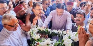 मुख्यमंत्री धामी ने पूर्व कैबिनेट मंत्री हीरा सिंह बिष्ट को दी श्रद्धांजलि…