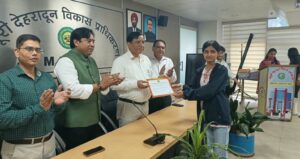 एमडीडीए की नई पहचान को मिली रचनात्मक उड़ान, मैस्कॉट और स्लोगन प्रतियोगिता के विजेता सम्मानित