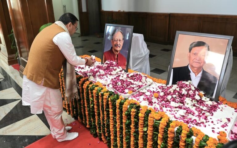 विधानसभा में खण्डूड़ी और हीरा सिंह बिष्ट को मुख्यमंत्री ने दी श्रद्धांजलि…